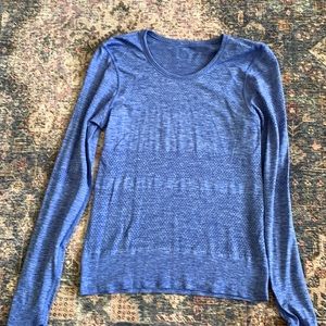 Lululemon Relaxed Fit Swiftly